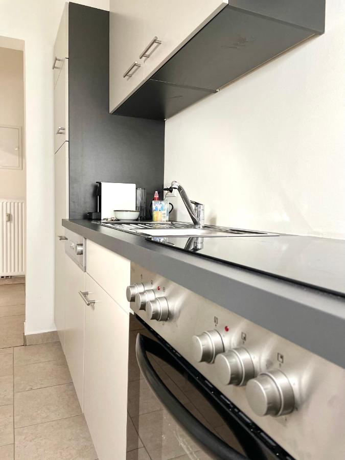 Central Comfy Apartment - Self Check-In Graz Bagian luar foto